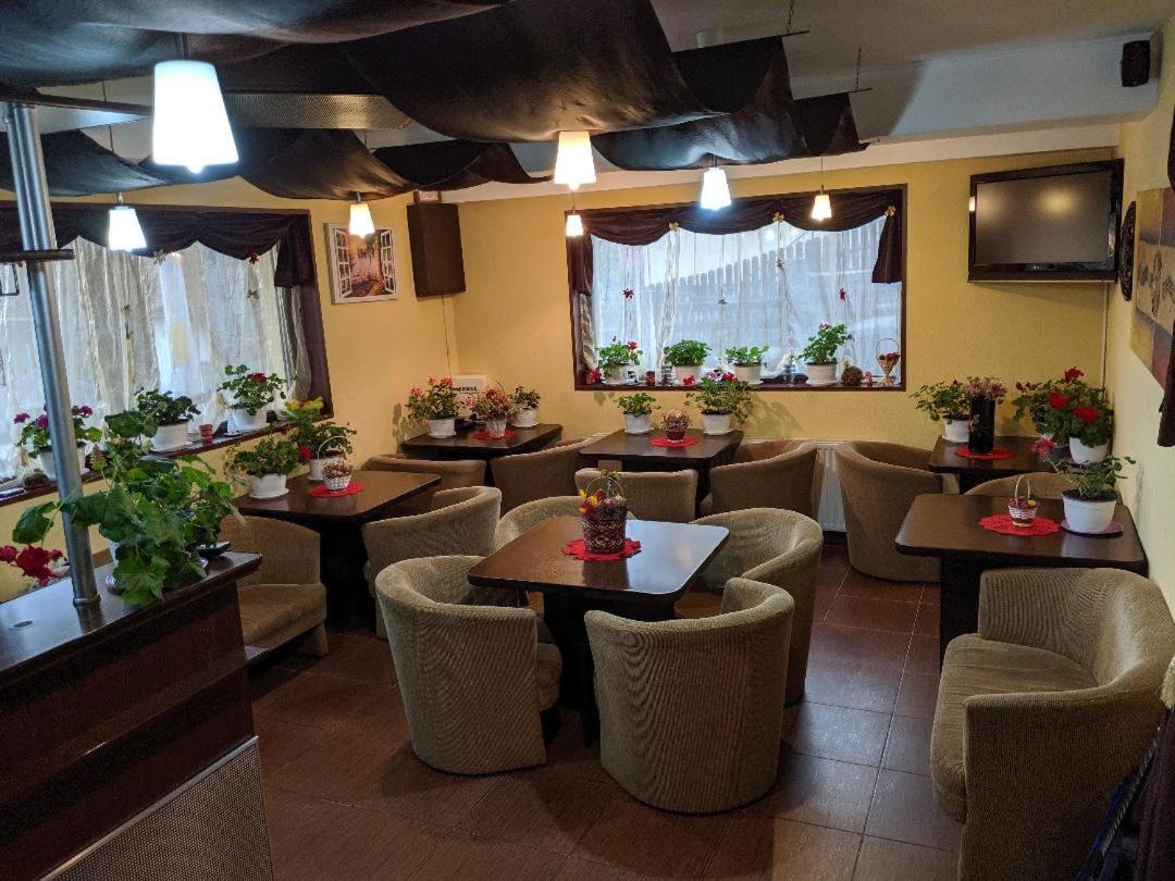 Pensiunea N.A.M Buşteni Esterno foto